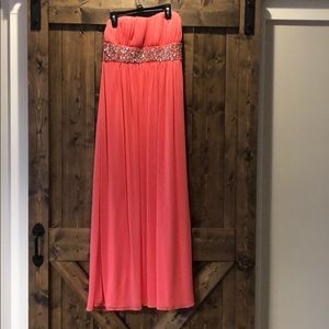 Pink/coral prom dress size 13 from David’s bridal